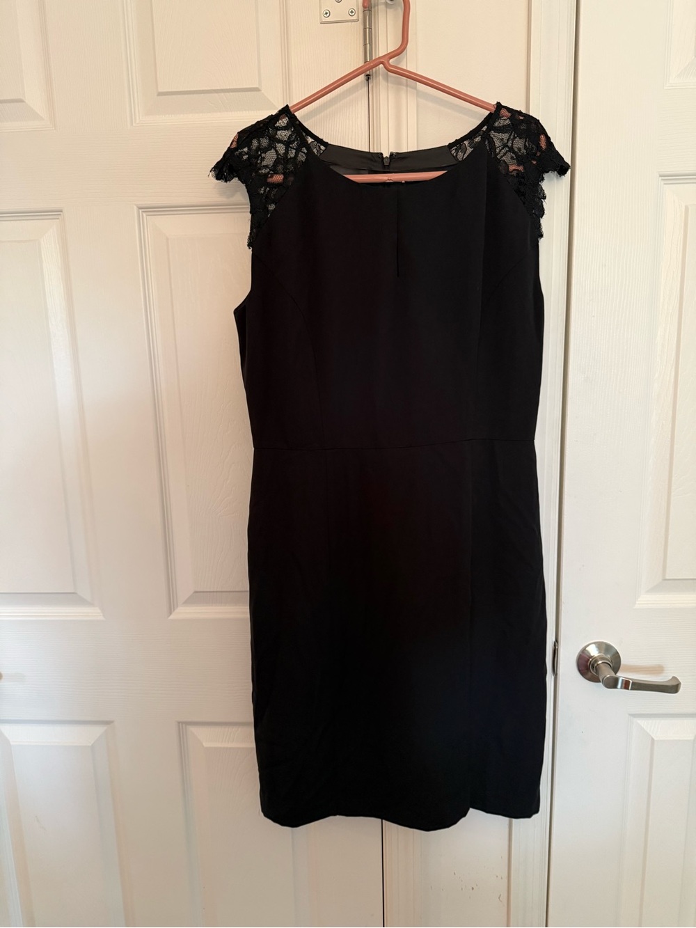 Covington Black Lace Cap-Sleeve Sheath Dress